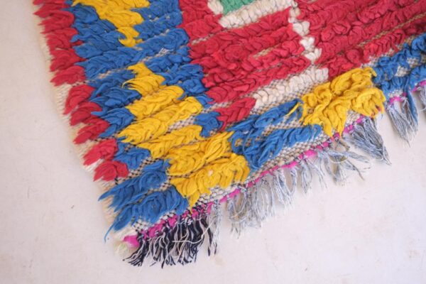 Colorful Berber Area Carpe­t